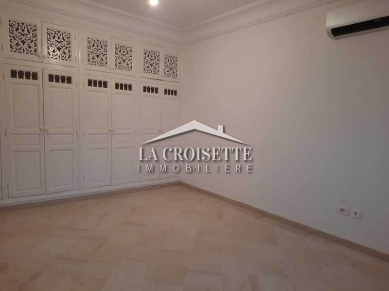 Appartement S+3 vue sur mer à La Marsa